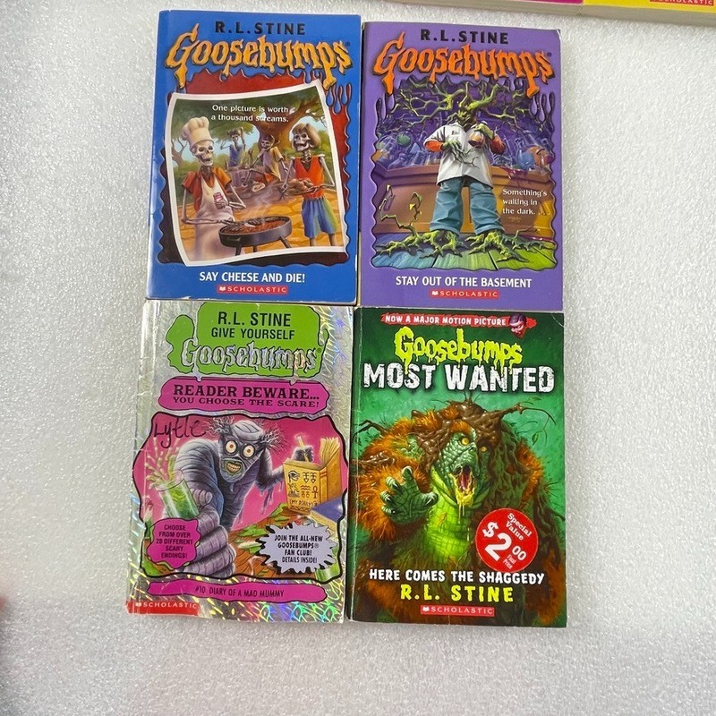 Goosebumps Lot of 29 by RL Stine - Apple Fiction 1990s-2010s - TPB gallery