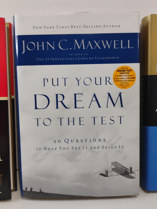 John C. Maxwell Hardcover Books Lot Of 9 gallery