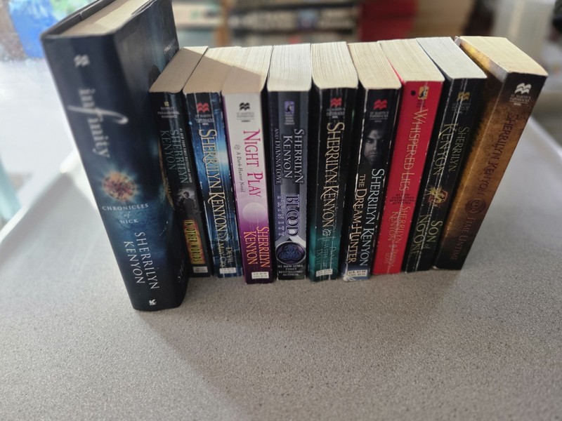 Sherrilyn Kenyon Lot Of 10 Books HC &PB 1 3-in-1 =14 Story Paranormal Romance