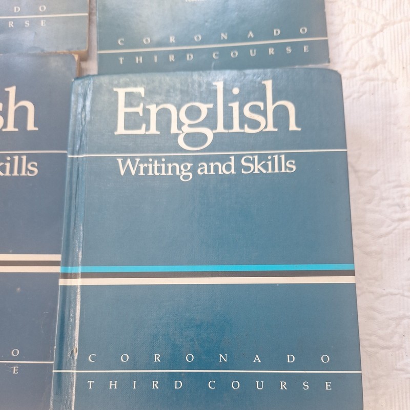 ENGLISH WRITTING & SKIILLS TE Manual & SE test Book & TRB, Student textbook gallery