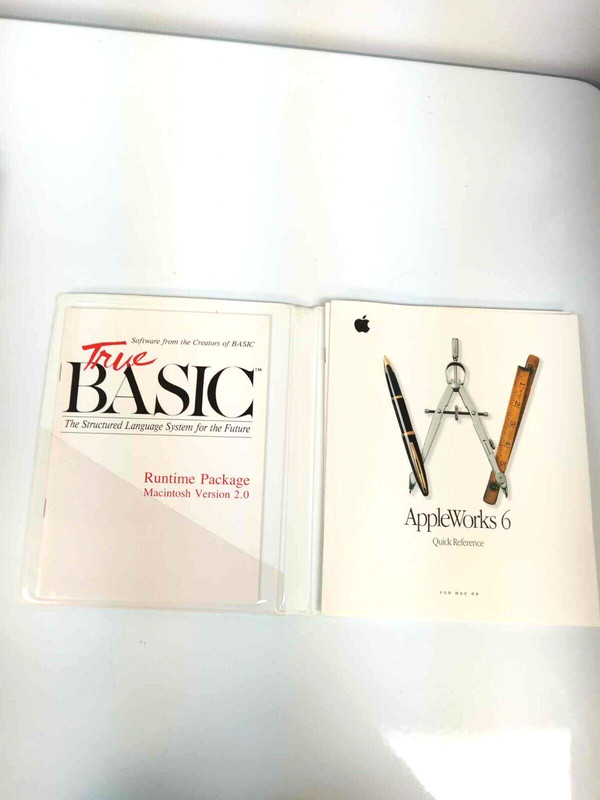 True Basic Apple Macintosh Version 2.0 Software Manuals User Guides 1988 No disc gallery
