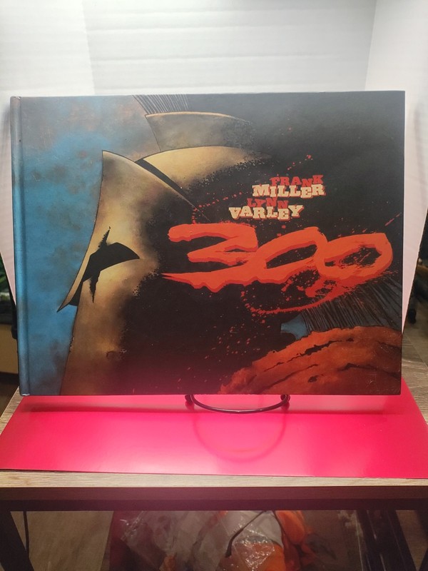 300 Frank Miller Lynn Varley Dark Horse Hardcover Graphic Novel