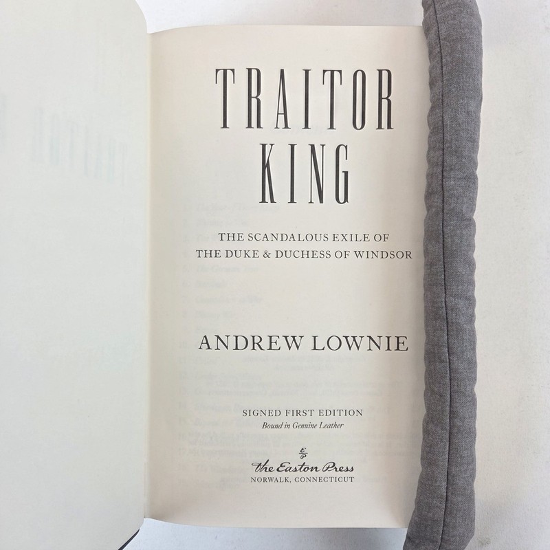 Andrew Lownie / TRAITOR KING THE SCANDALOUS EXILE OF THE DUKE Signed 1st Edition gallery