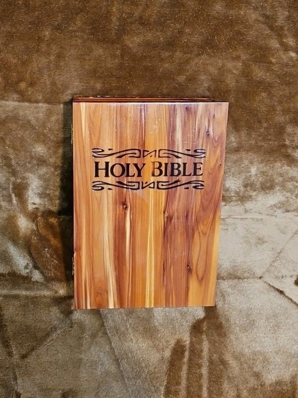 Holy Bible Memorial Edition w/ Cedar Wooden Box White Bible New Sealed