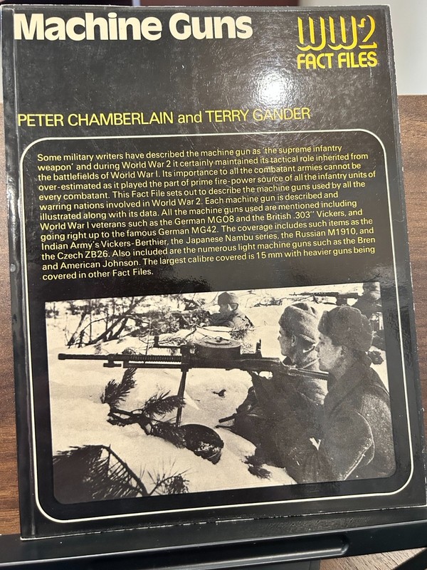 WW2 Fact Files Machine Guns Chamberlaine Gander 1974 Arco Publishing