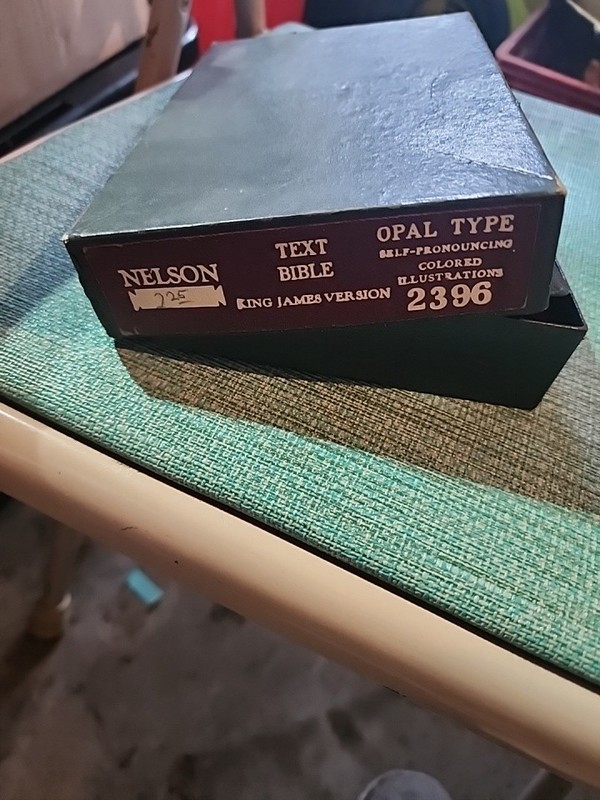 Vintage Holy Bible Self Pronouncing 1960 Nelson Edition Opal Type Colored NIB gallery