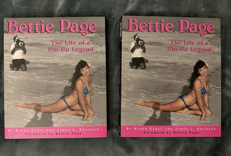 Bettie Page Signed Life Of A Pinup Legend