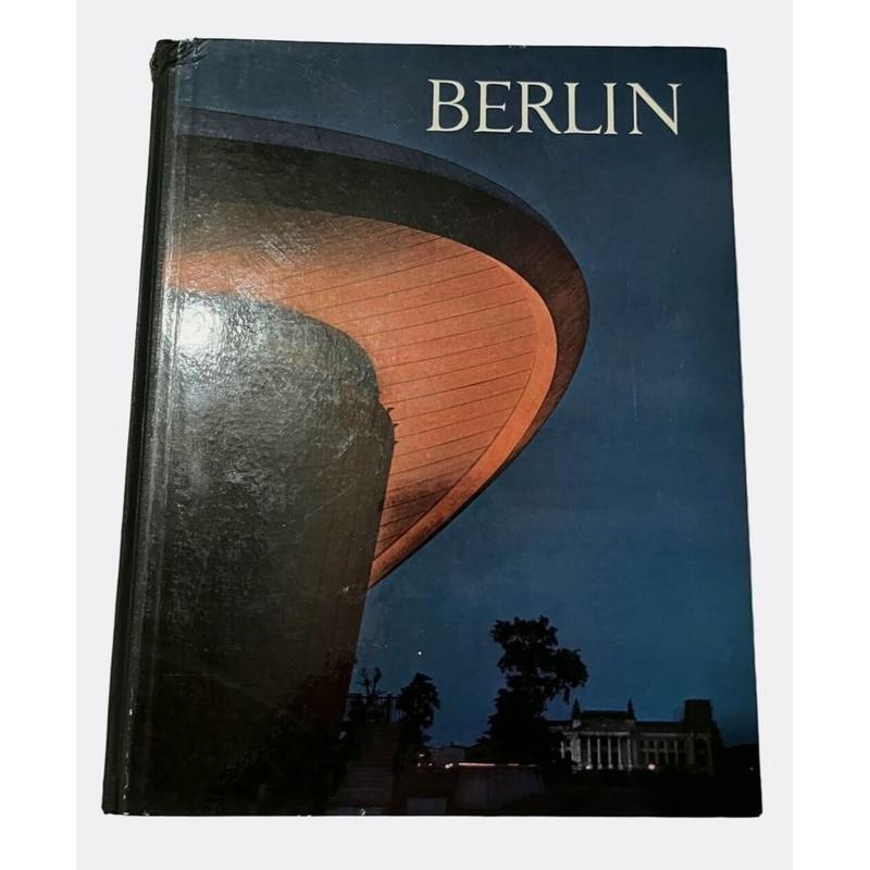 Berlin Hardcover Book (Ein Terra Magica Bilband) 11 by 8 1/2 x 1/2″ in German