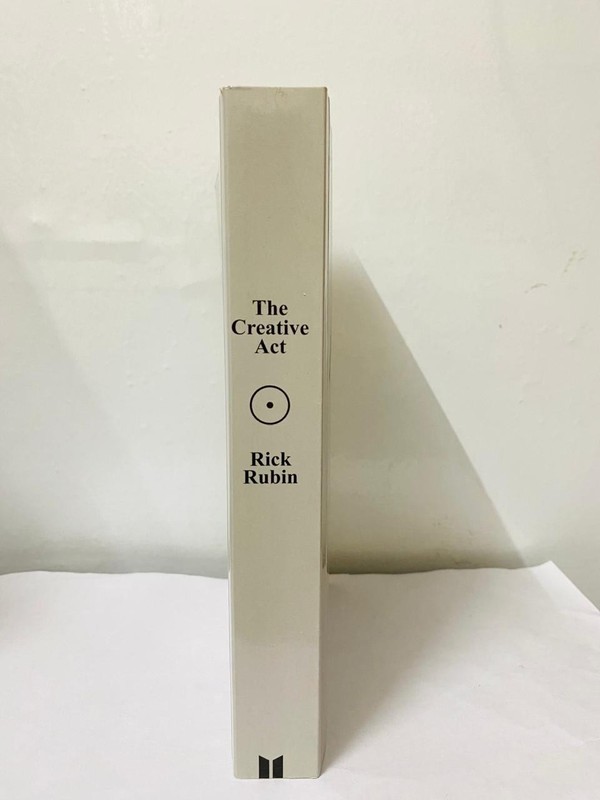 The Creative Act: A Way of Being by Rick Rubin Paperback English gallery