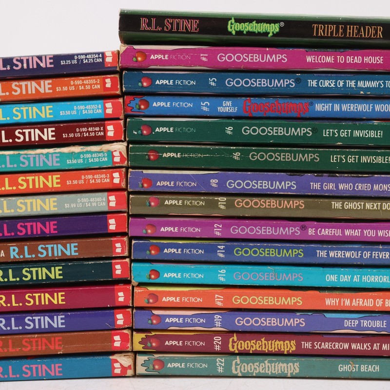 Lot of 29 Vintage Goosebumps Books R.L. Stine Apple Fiction Triple Header #1-46 gallery