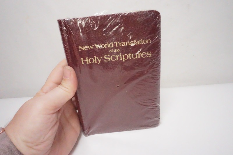 New World Translation of the Holy Scriptures w References Leather Bound Unopened