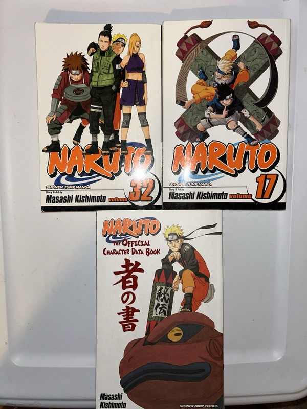 Naruto: the Official Character Data Book & #17 & #32 Paperback Masashi Kishim