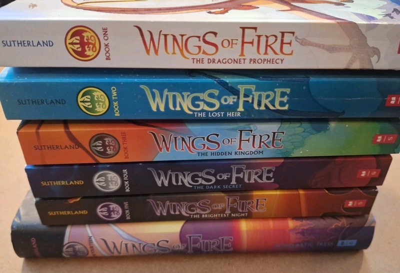 The Wings of Fire Tui T. Sutherland Paperback Novels Lot Of 6. 1-5 6 Is HC