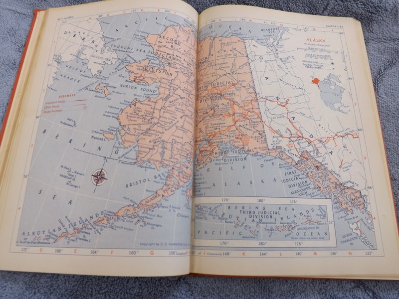 1961 HAMMOND'S FAMILY REFERENCE WORLD ATLAS HB 256 PAGES MAPS gallery
