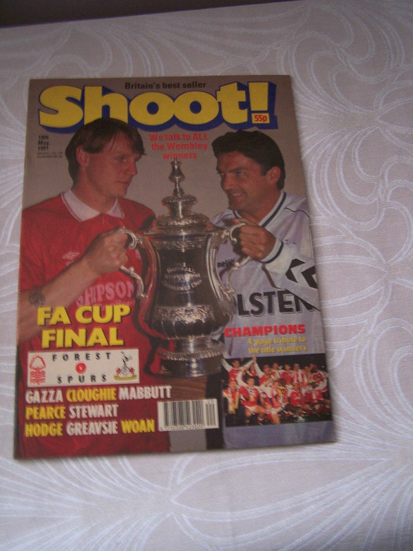 Vintage Shoot 18.5.91 Cup final souvenir Nottm For v Spurs/Motherwell v Dundee U