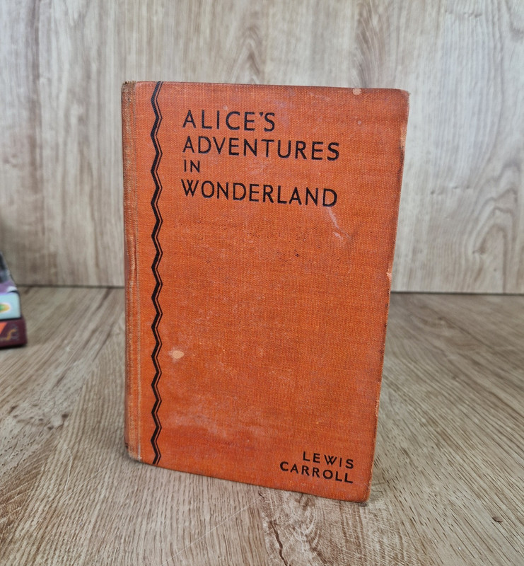 Vintage Alice’s Adventures In Wonderland Lewis Carroll 1940’s Illustrated Book