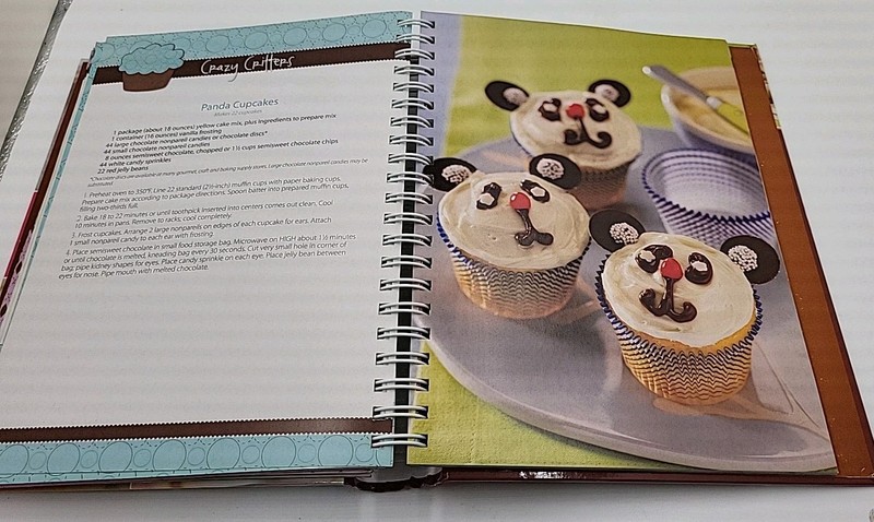 4 Books In 1 Cookies Cakes Brownies Cupcakes 2010 Hardback Spiral Bound Cookbook gallery