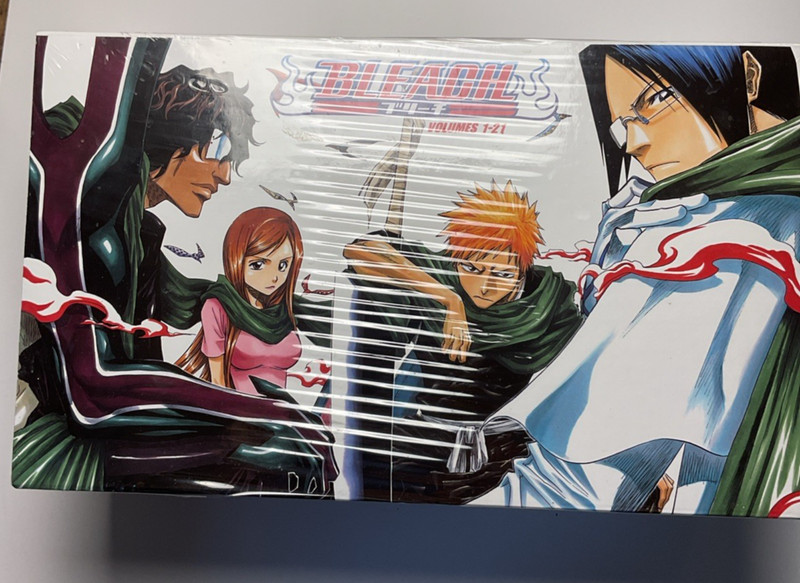 Bleach Box Set 1: Volumes 1-21 with Premium by Tite Kubo (English) Paperback gallery