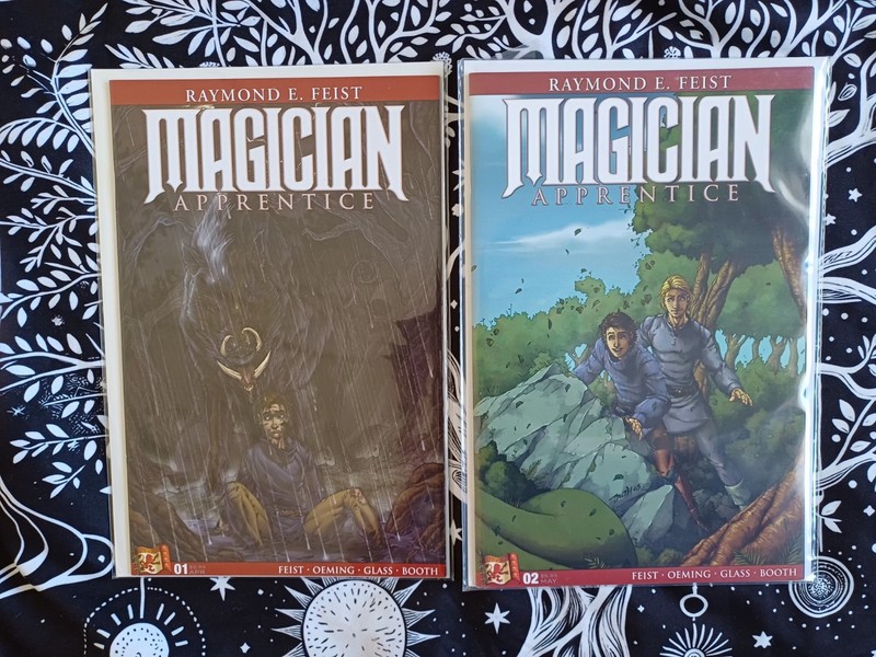 Riftwar #1,2 3 and Magician Apprentice #1,2,4,9, 10 & 11 . Fiest comics lot