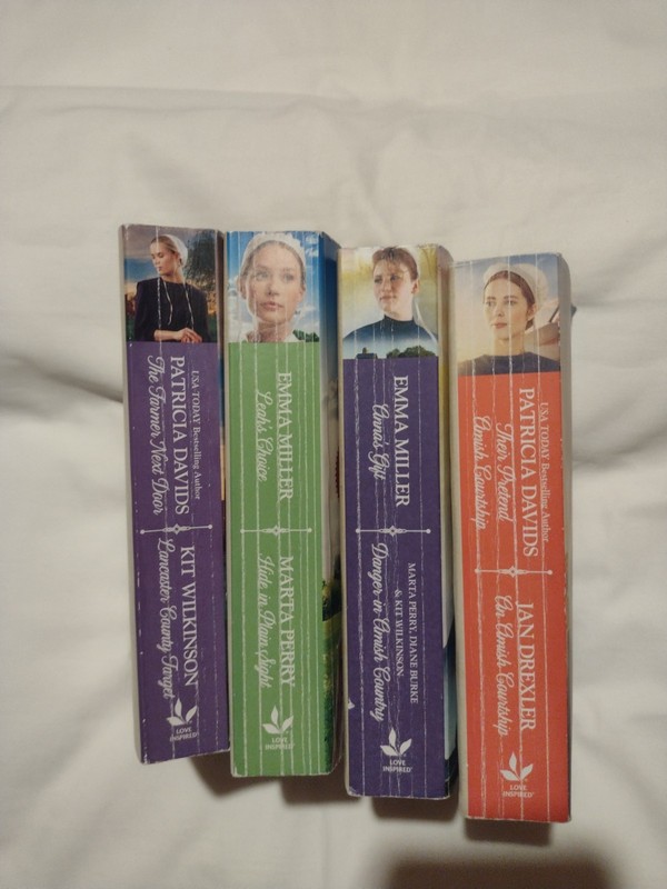 Lot of 4 Harlequin Books (2 Novels in 1) Amish Love Stories gallery