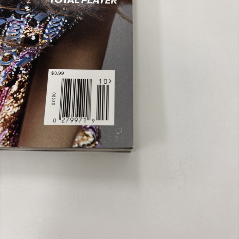 ARIANA GRANDE USA MARIE CLAIRE MAGAZINE OCTOBER 2014 Very Good Condition gallery
