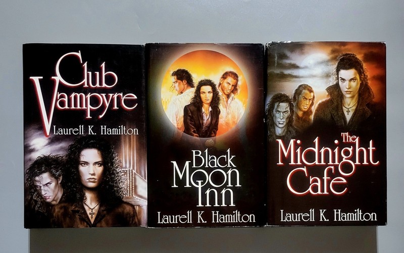 Anita Blake Vampire Hunter Titles 1-8 in 3 Book Omnibus Set - Hamilton - HC/VG gallery