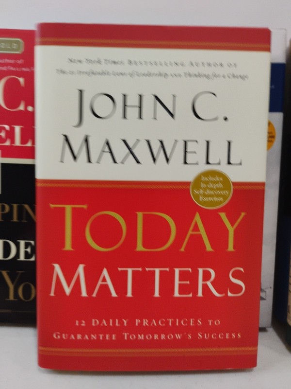 John C. Maxwell Hardcover Books Lot Of 9 gallery