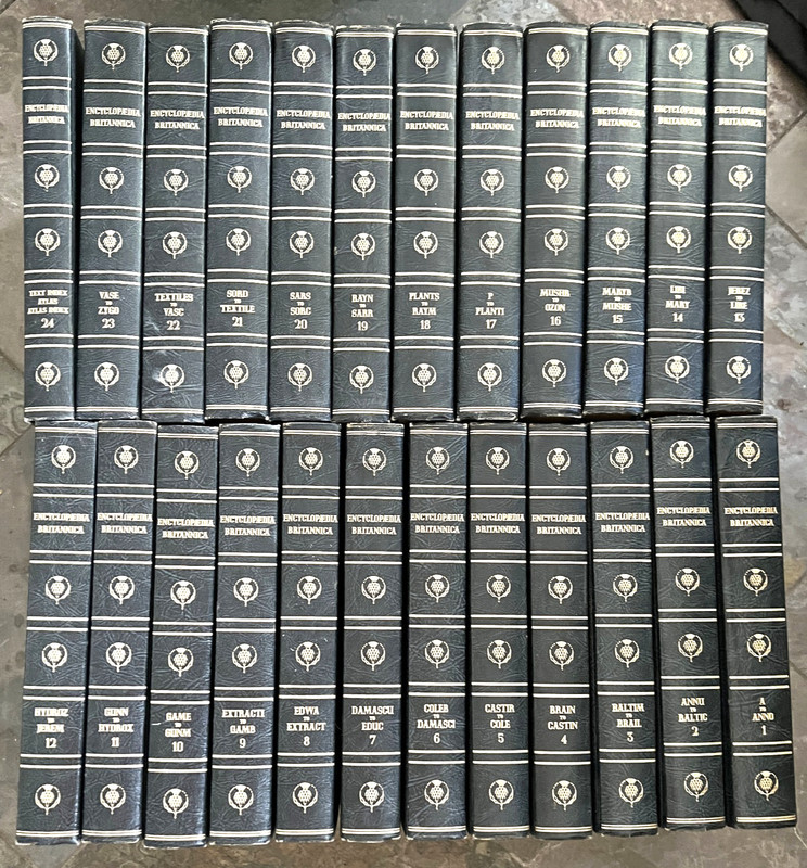 Encyclopedia Britannica 14th Edition 24 Vol Complete Set MCM 1951 Classic Blue