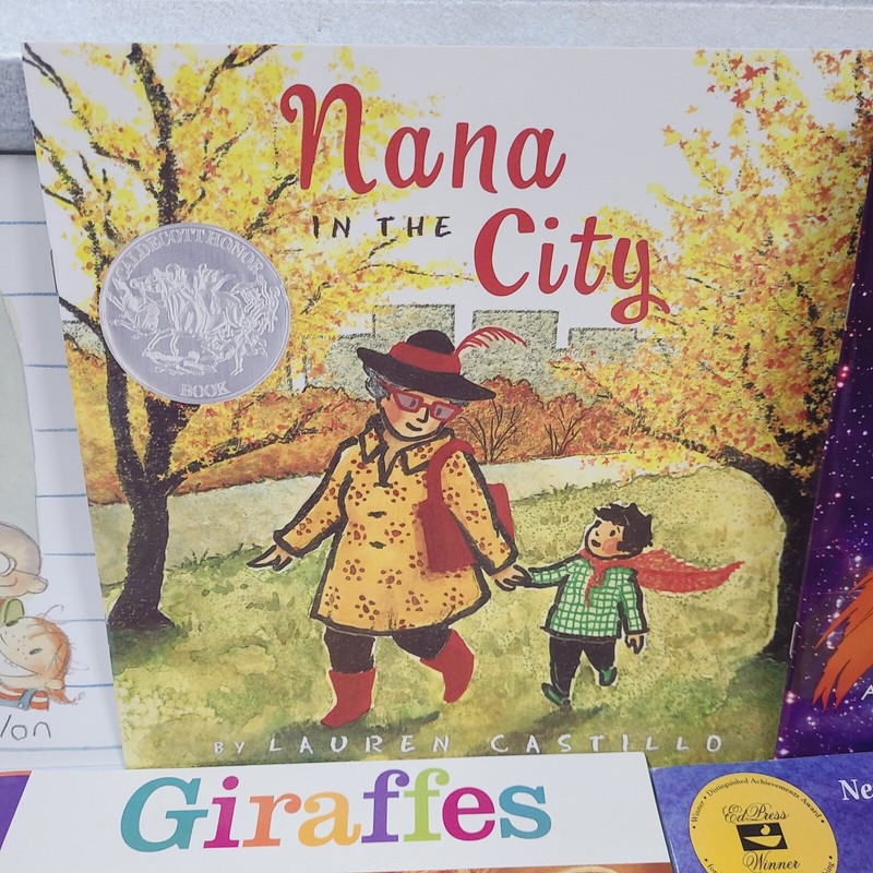Lot of 12 - Picture Books (10 Accelerated Reader) - Grades 1, 2, 3 - HMH - ELA gallery