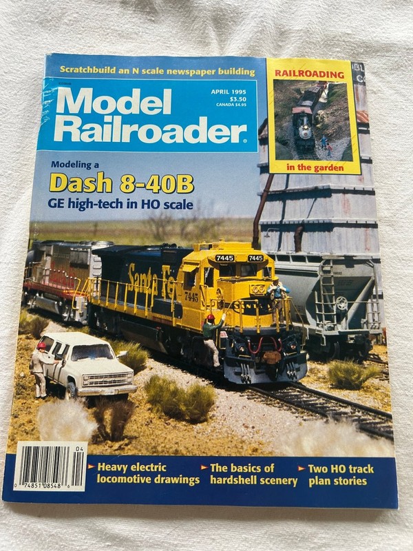Model Railroader Magazine April 1995 Dash 8-40B HO Scale Santa Fe MRC