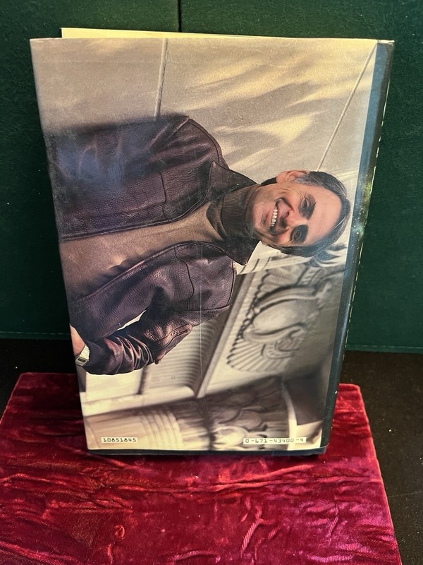 Carl Sagan Contact A Novel 1985 w/DJ Science Fiction Book Vintage gallery