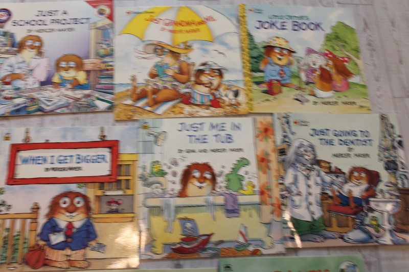 Children's Book LOT of 11 Mercer Mayer Little Critter Vintage Paperback Books gallery