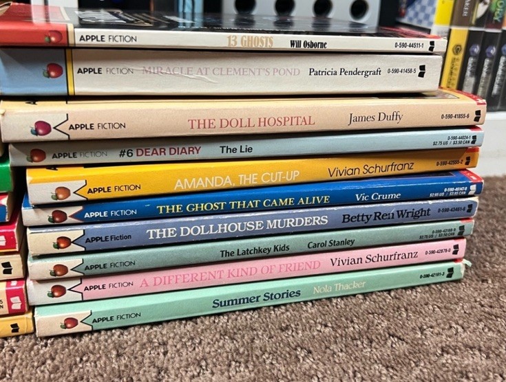 Vintage Lot of 30 kids Apple Fiction Books gallery