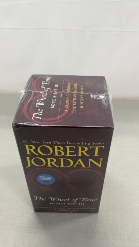 Wheel of Time Premium Boxed Set III: Books 7-9 gallery