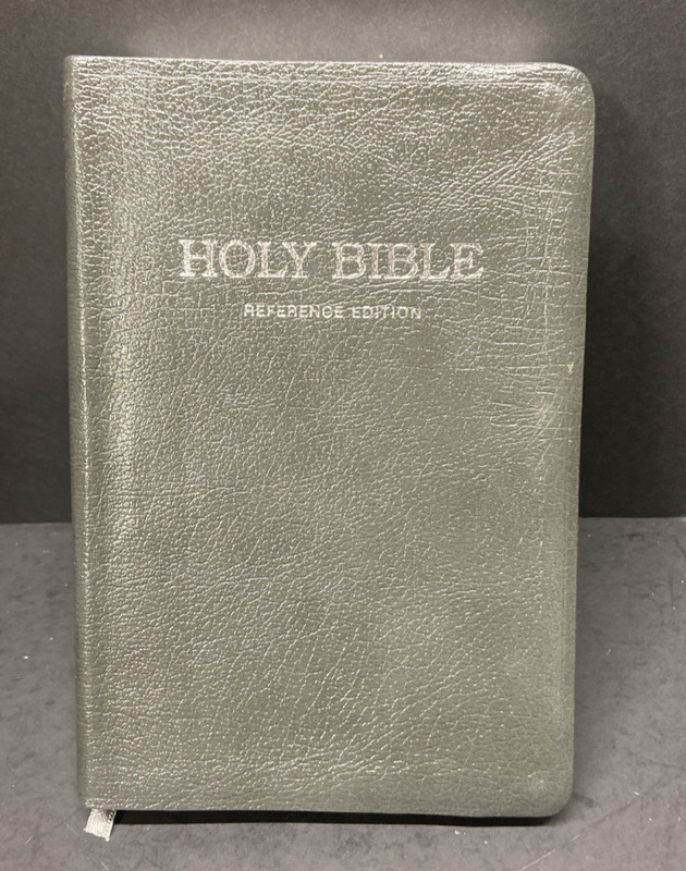 Holy Bible: New American Standard Royal Reference, 775Gy/Gray Bonded Leather/Red