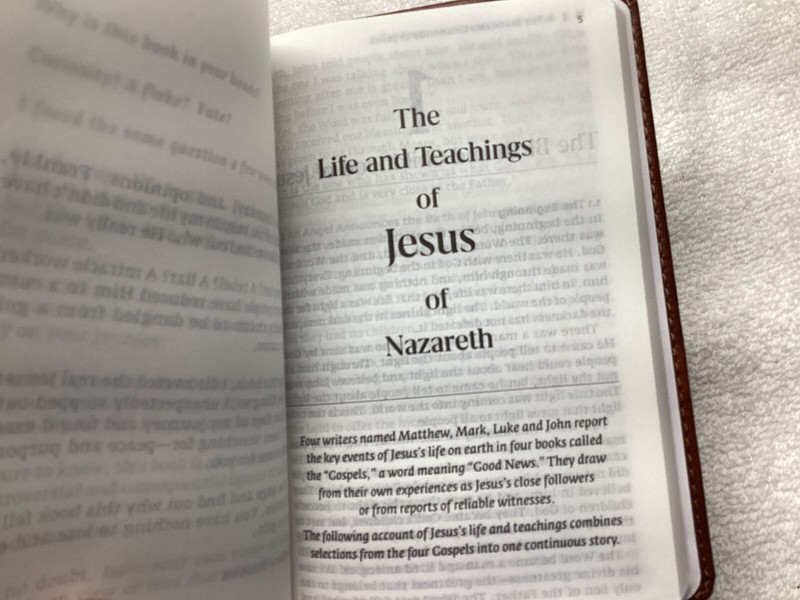 The Life and Teachings of Jesus of Nazareth Pocket Bible Book 4”X6”
