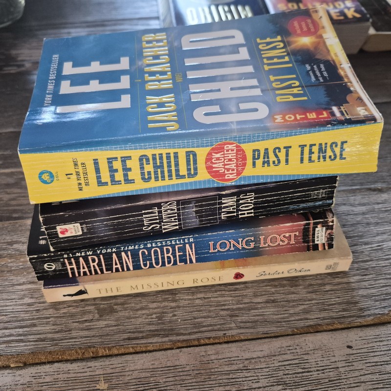Lot of 9 Thriller Books Lee Child Dan Brown Michael Crichton Harlan Coben Bundle gallery